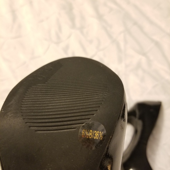 Jessica Simpson black patent pumps 6.5 - Picture 4 of 4